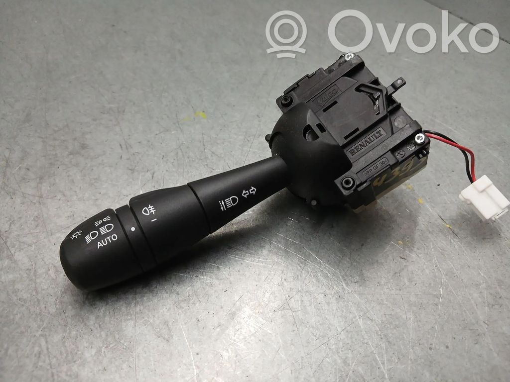 Renault Twingo III Interruptor/palanca de limpiador de luz de giro 