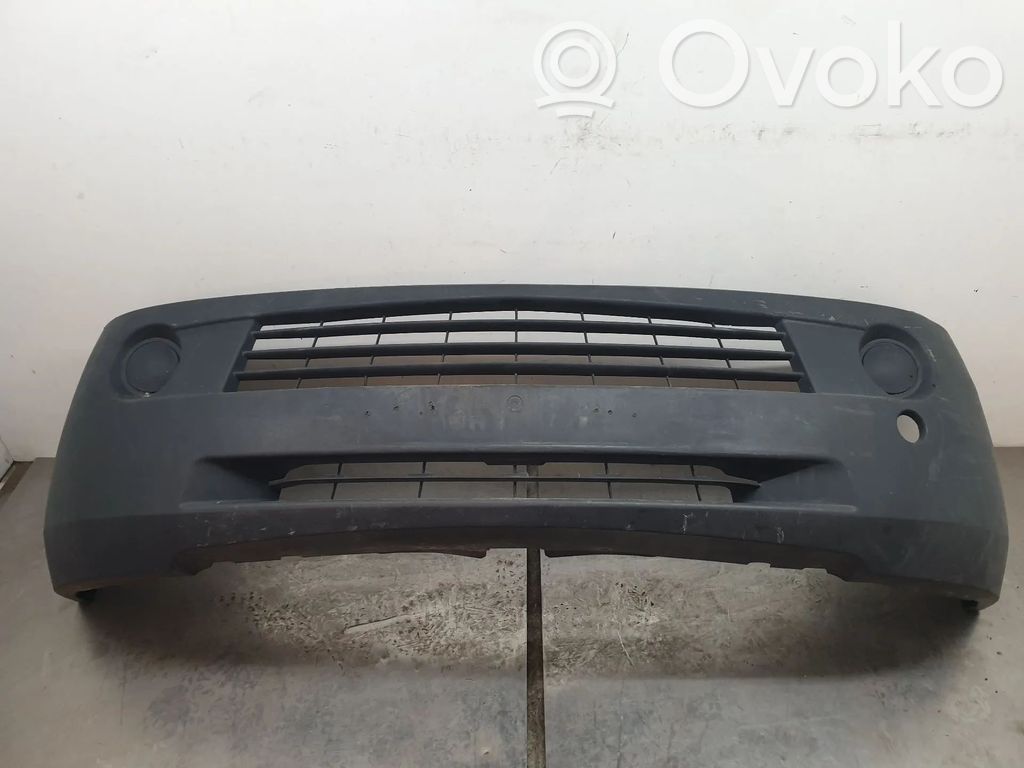 Front bumper   7702295263,8200197134,8200394563