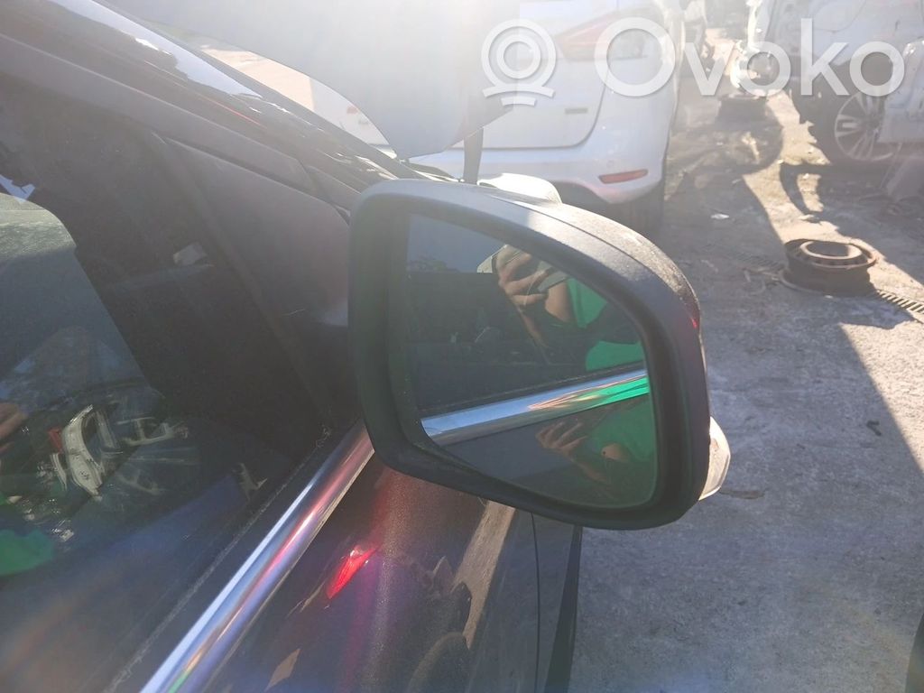 Ford Focus Front door electric wing mirror 