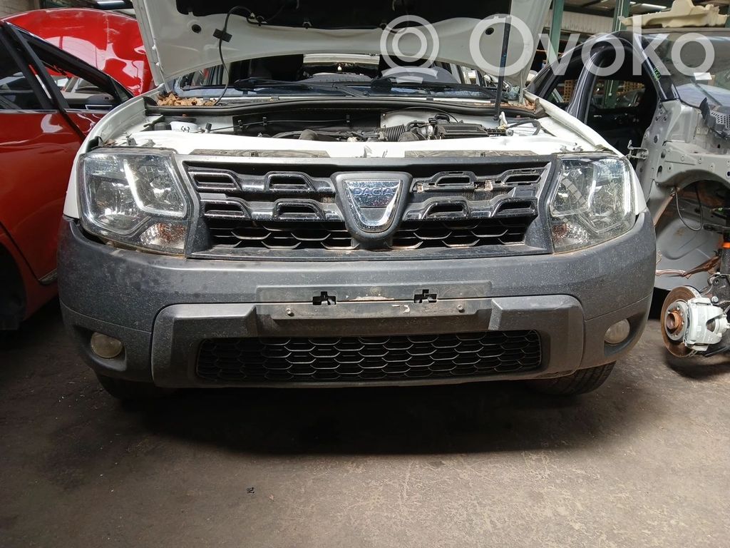 Priekinis bamperis   620220025R,620222383R,620226857R