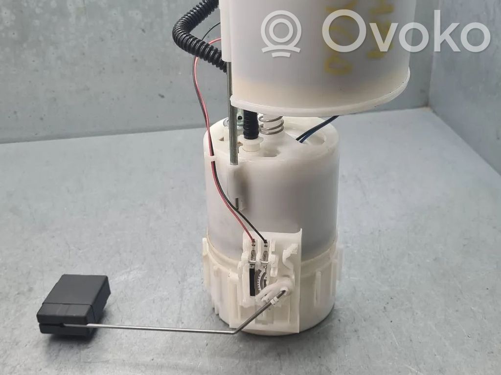 Toyota Aygo AB40 Pompa paliwa w zbiorniku 