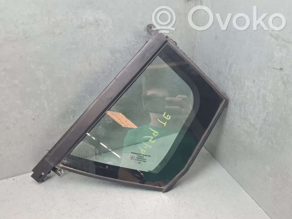 Dacia Sandero Rear side window 