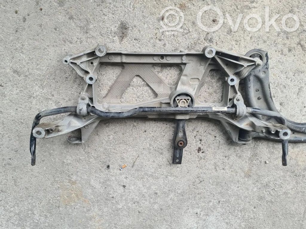 Priekinis traversas   5Q0199369G,5Q0407151R
