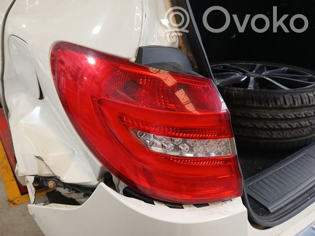 Mercedes-Benz B W246 W242 Luci posteriori del portellone del bagagliaio 