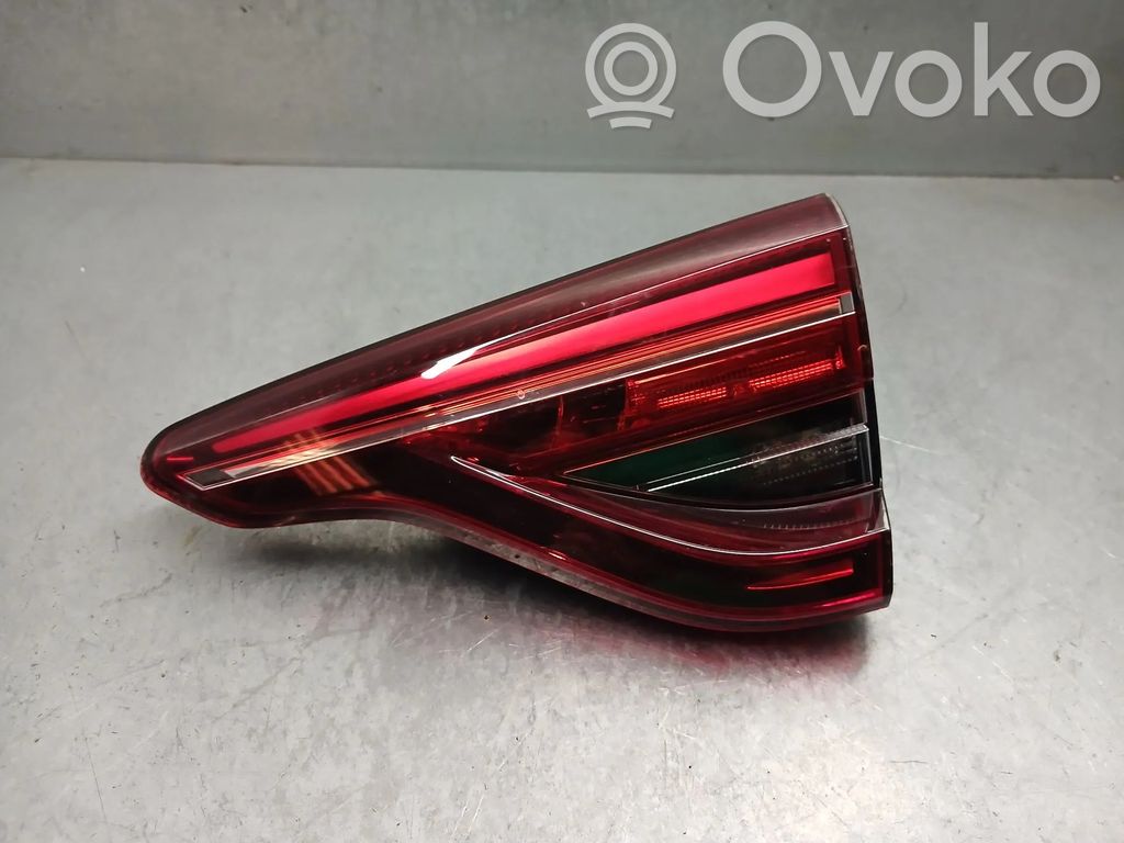 Renault Clio V Lampy tylnej klapy bagażnika 