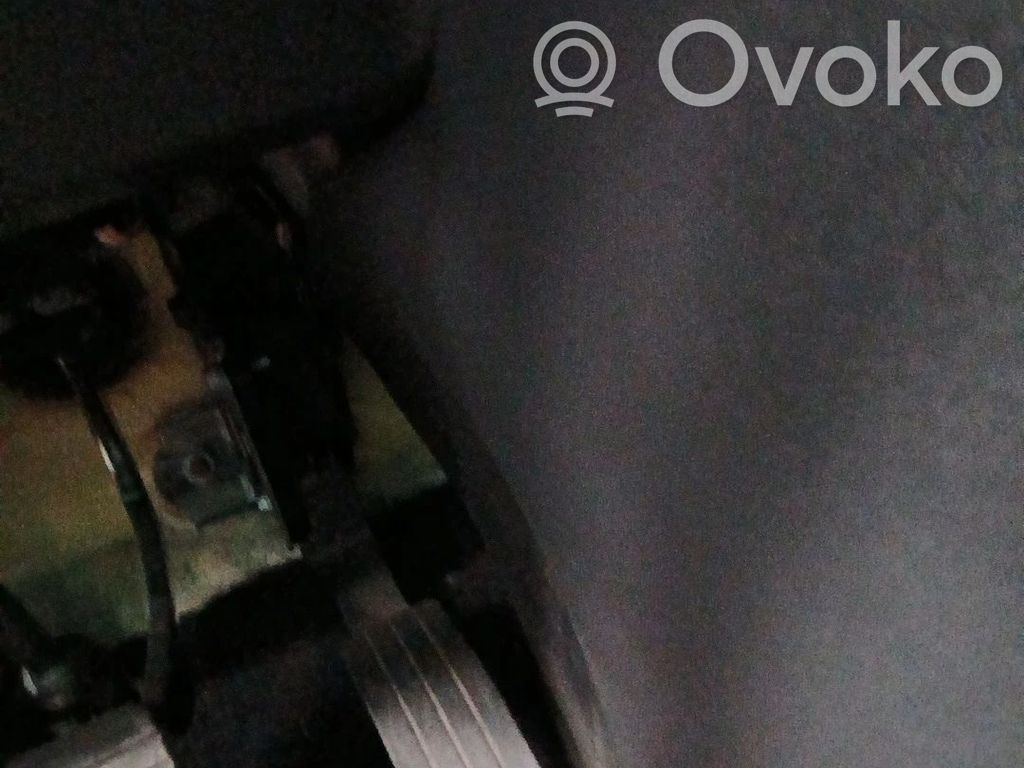 Renault Clio IV Kaasupoljin