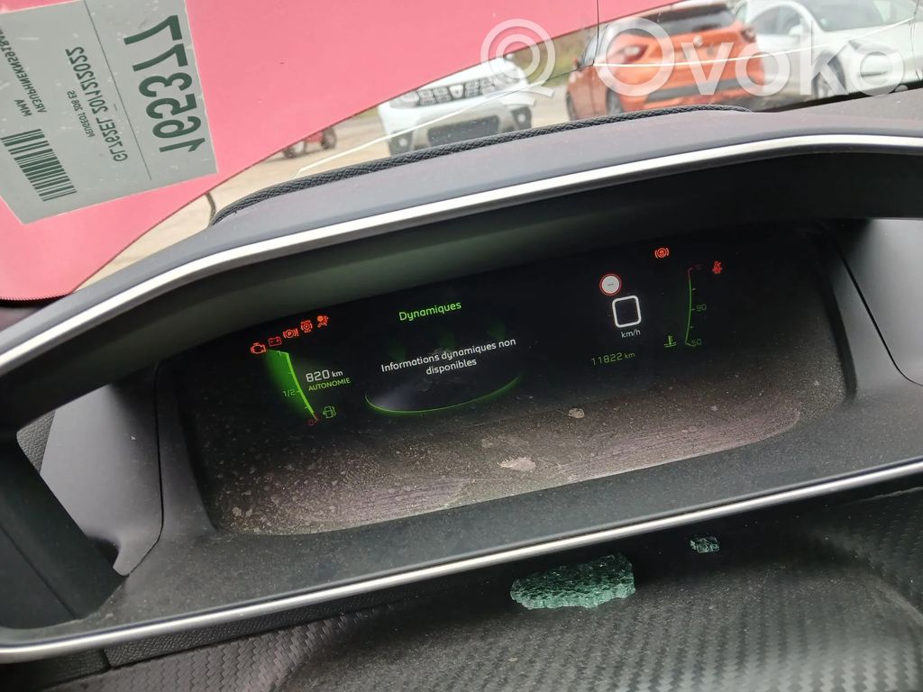 Peugeot 208 II Geschwindigkeitsmesser Cockpit