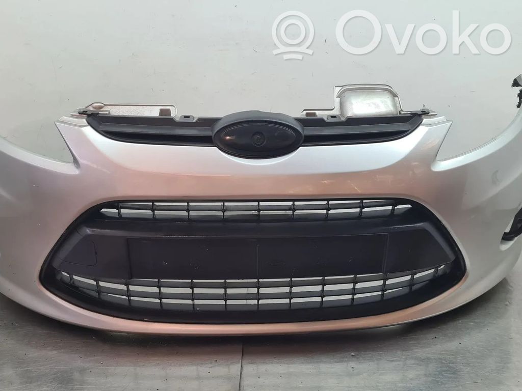 Ford Fiesta Zderzak przedni 