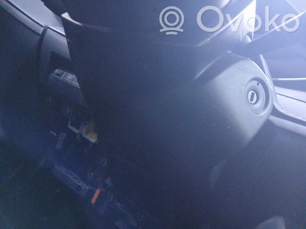 Peugeot 208 II Lenkrad 