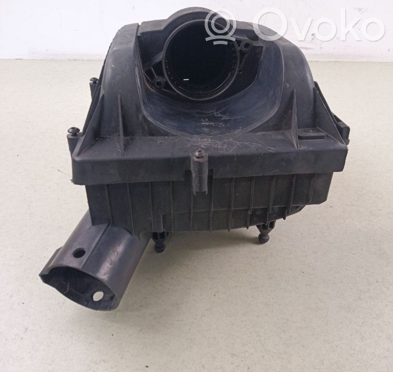 Nissan Interstar Luftfilterkasten 
