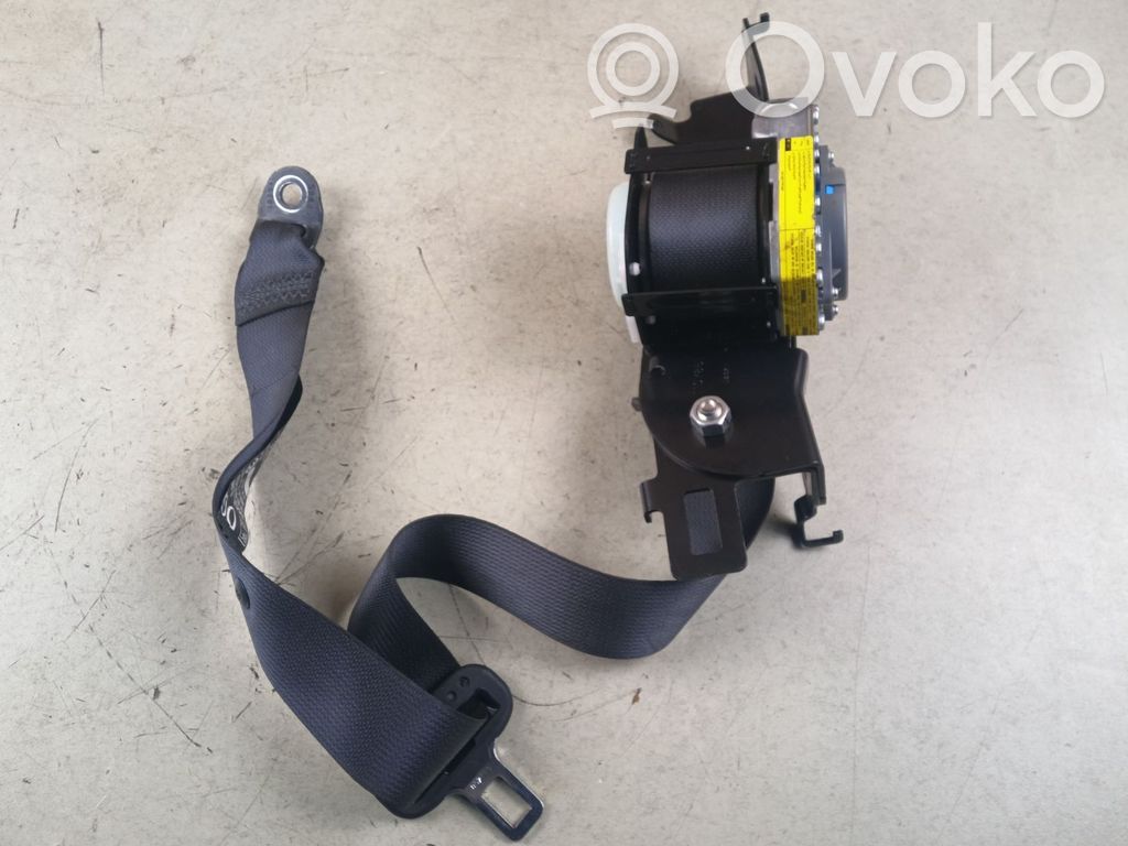 Subaru Outback (BS) Cinturón trasero 