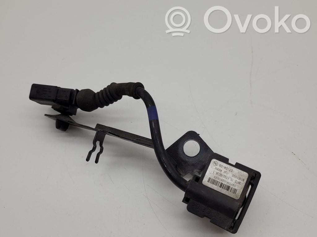 Audi A8 S8 D3 4E Air suspension front height level sensor 