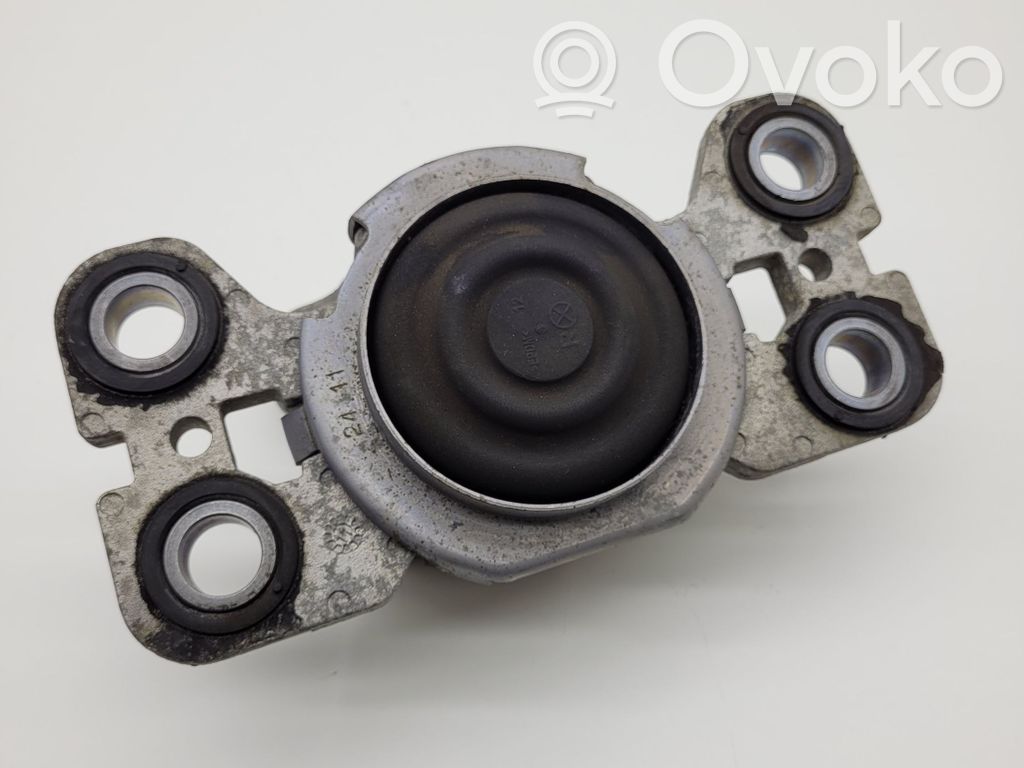 Volvo V60 Engine mount bracket 