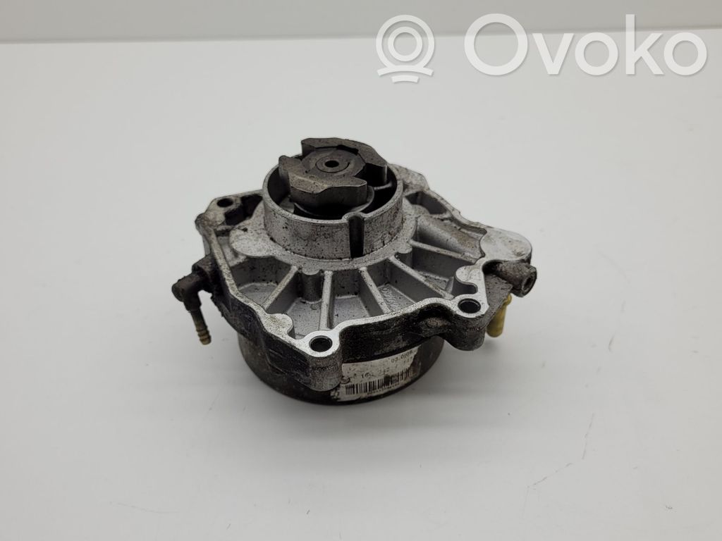Opel Insignia A Vacuum pump 