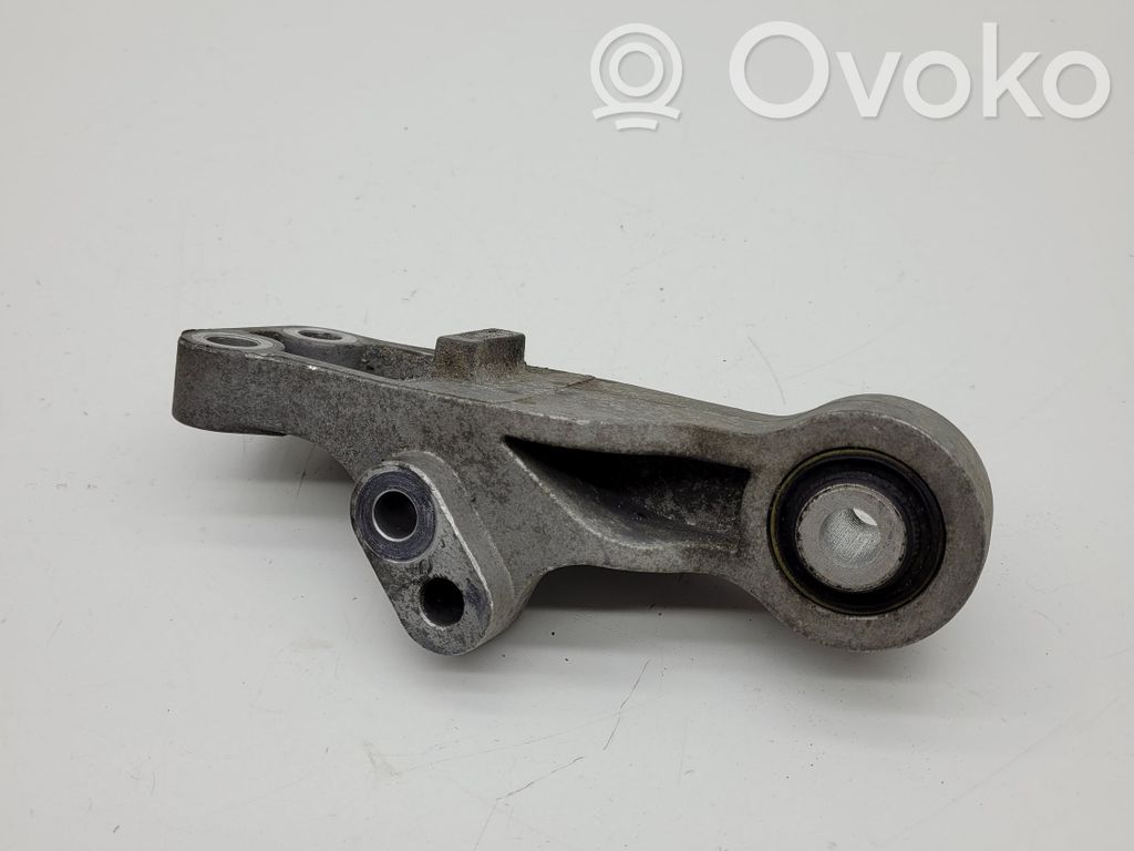 Volvo V40 Engine mounting bracket 