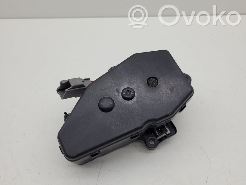 Volvo XC60 Pritraukėjas galinio dangčio 