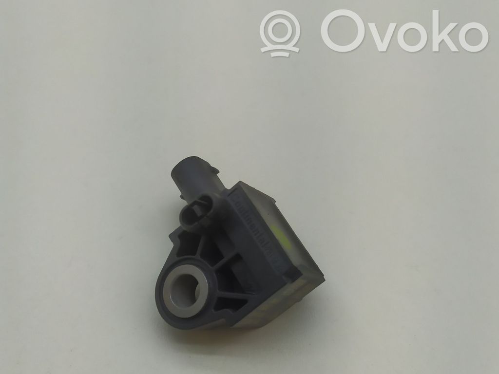Mercedes-Benz C W205 Airbag deployment crash/impact sensor 