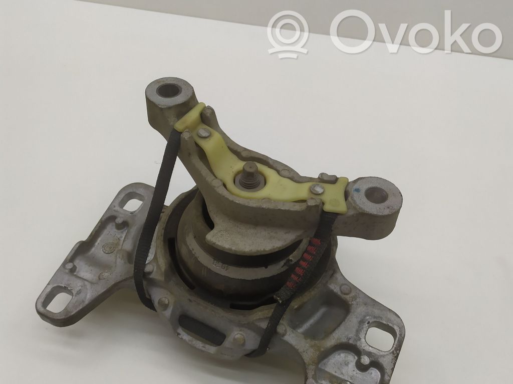 Volvo V40 Cross country Gearbox mount 