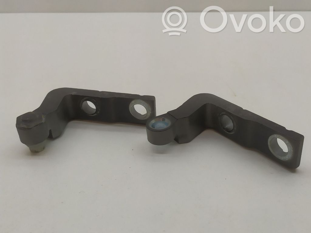 Volvo V40 Cross country Front door hinge set 