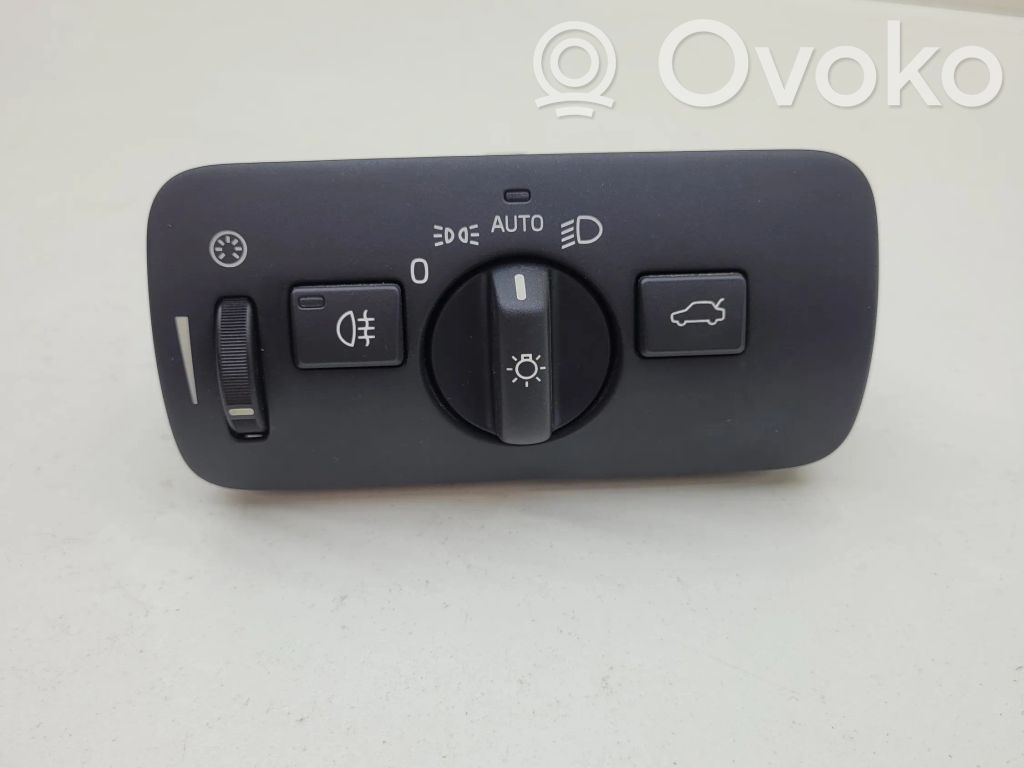 Volvo V40 Light switch 