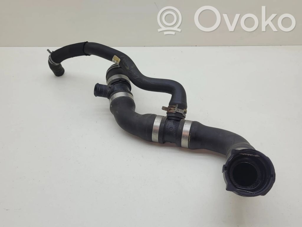 Volvo V40 Engine coolant pipe/hose 