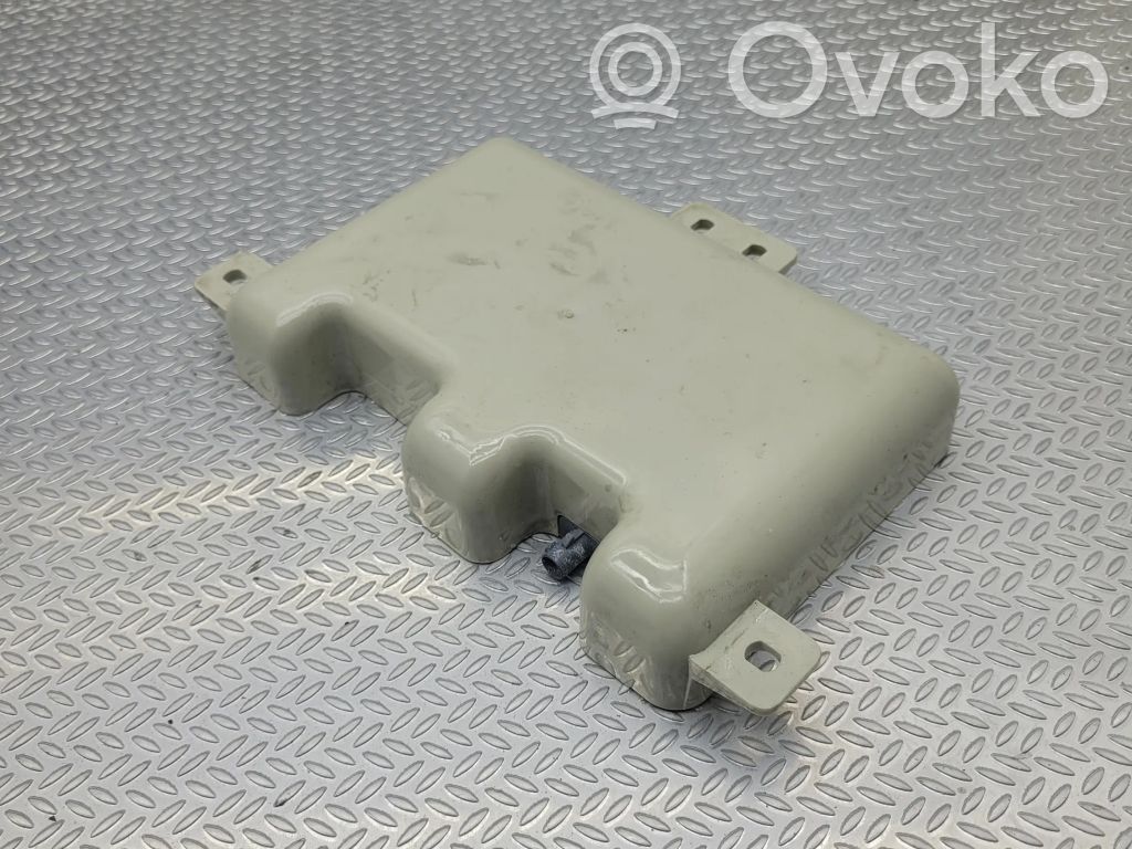 BMW 6 F12 F13 Antenos stiprintuvas 