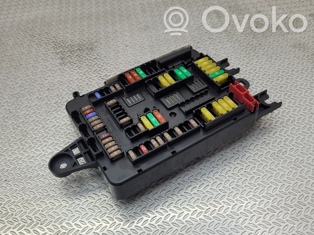 BMW 1 F20 F21 Saugiklių blokas 