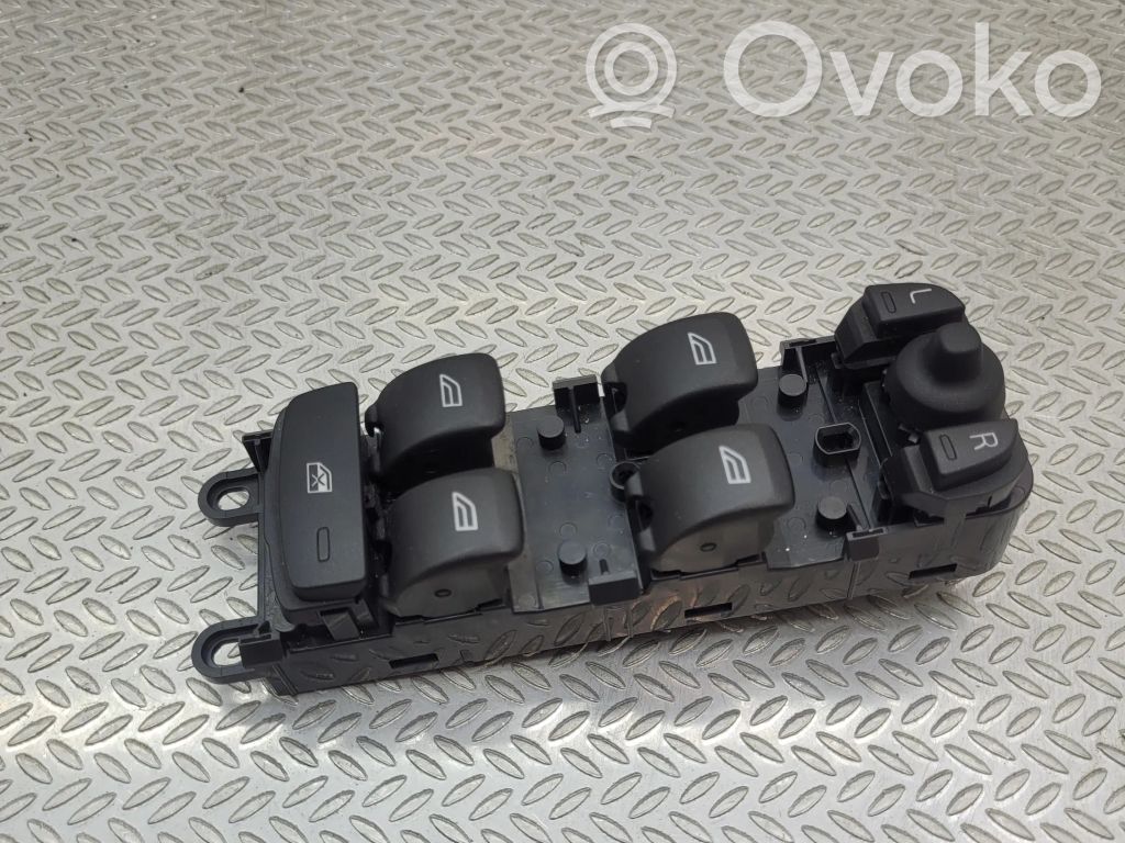 Volvo V40 Cross country Electric window control switch 