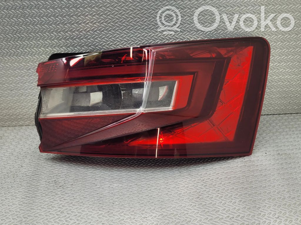 Skoda Superb B8 (3V) Lampa tylna 