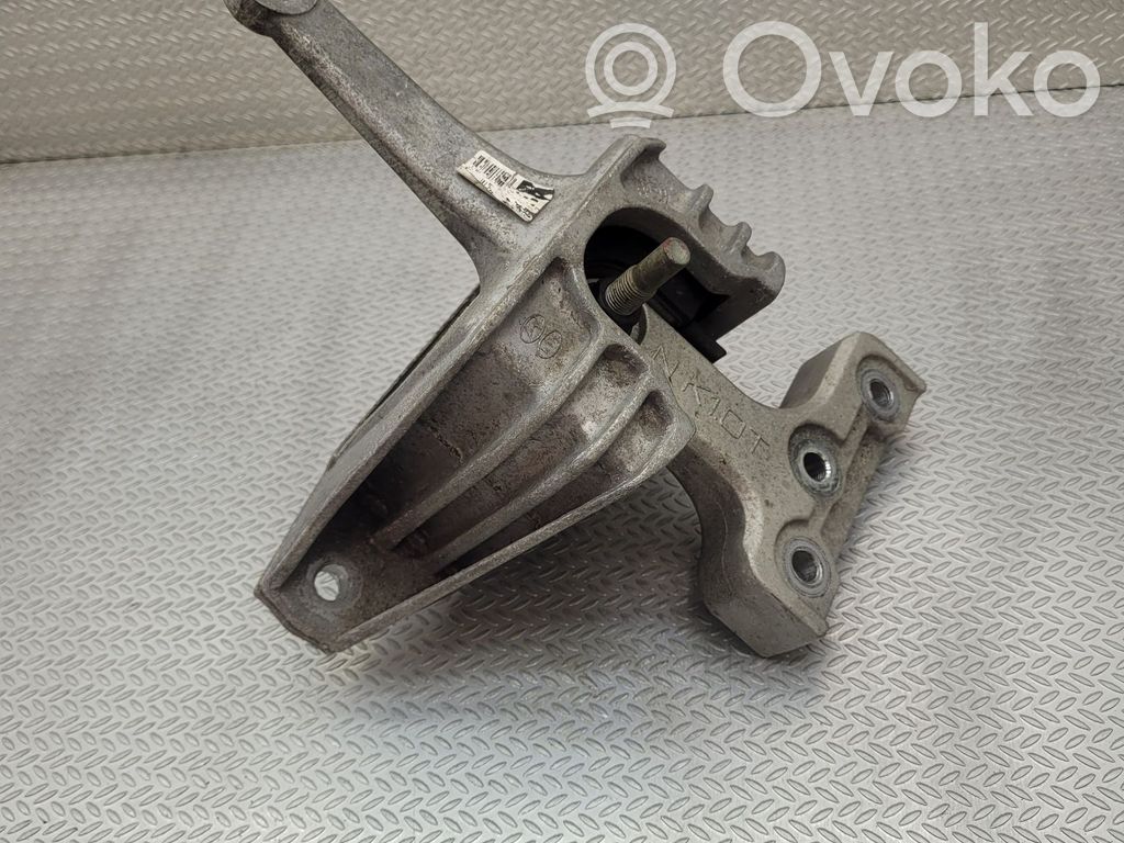 Hyundai Kona I Engine mount bracket 