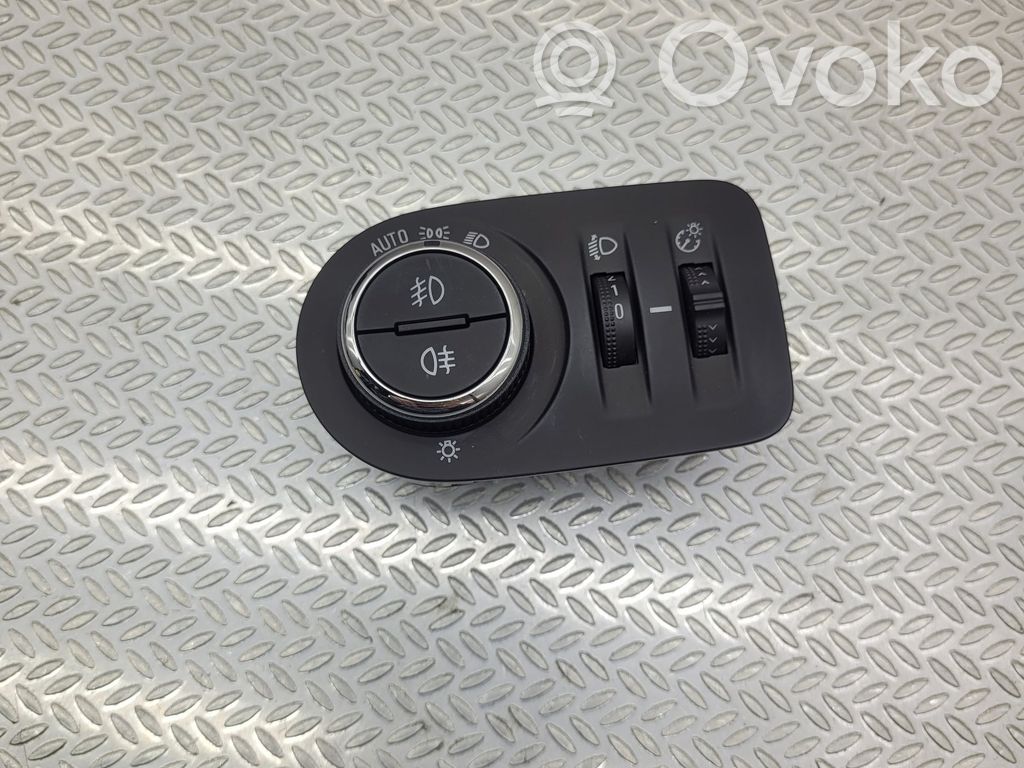 Opel Mokka B Interruptor de luz 