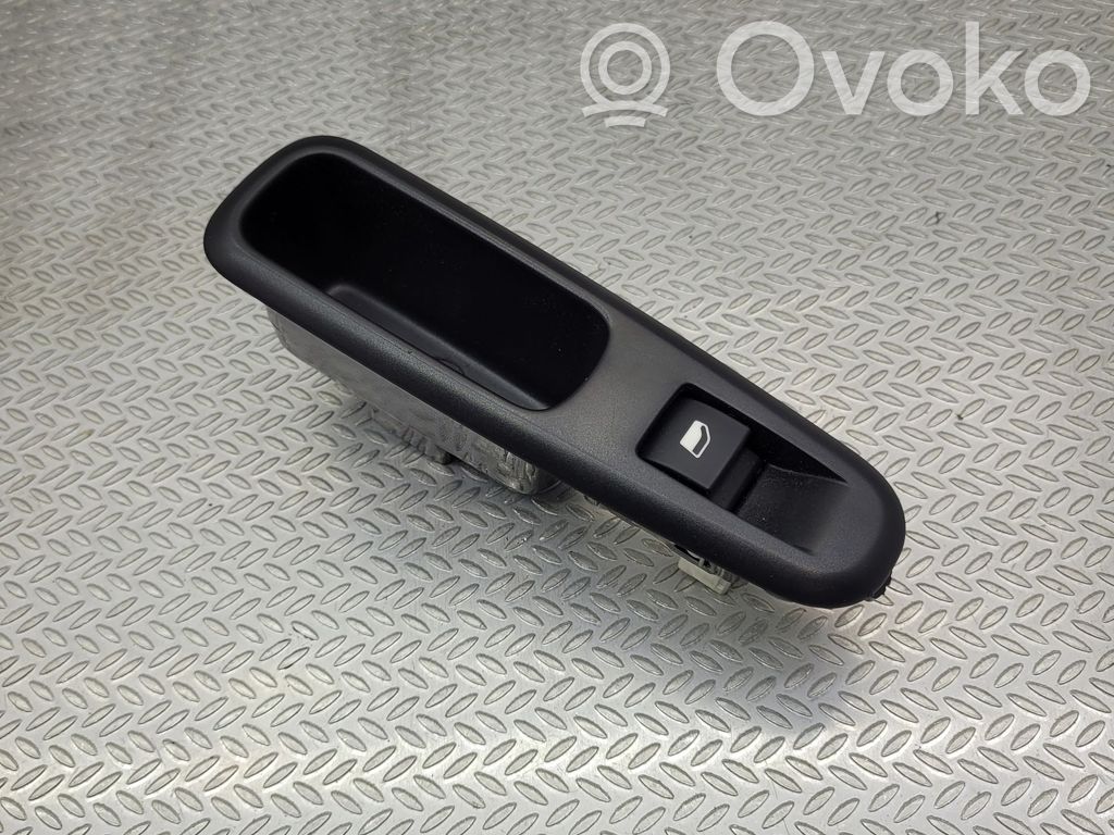 Citroen C3 Electric window control switch 