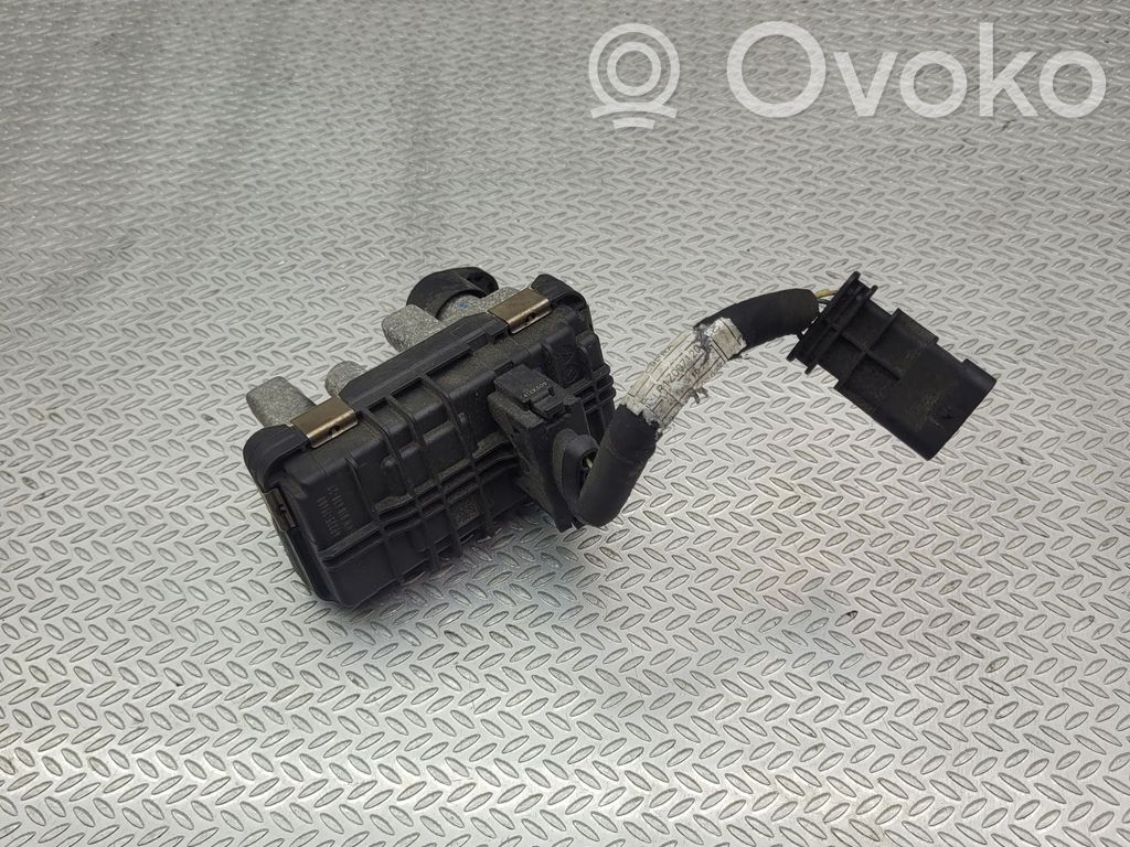 Jaguar XE Turbinos elektrinis valdymo aktuatorius 