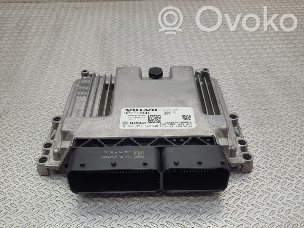 Volvo XC40 Engine control unit/module 