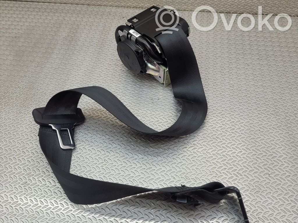 Volvo XC40 Cinturón trasero 