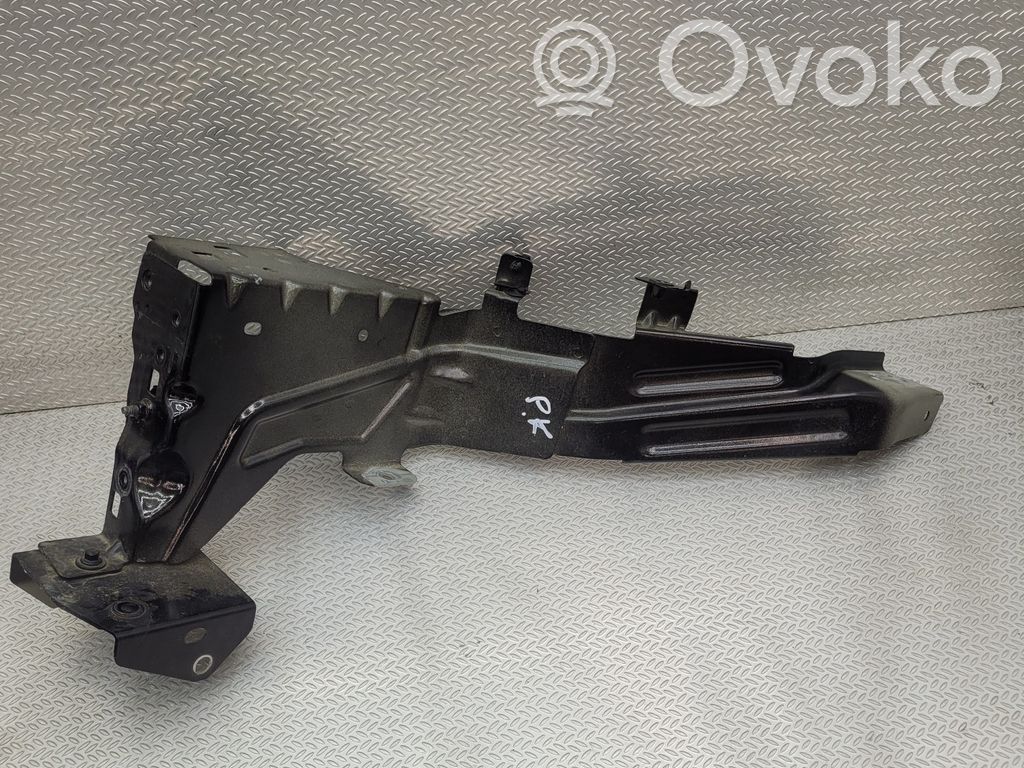 Volvo XC40 Headlight/headlamp mounting bracket 