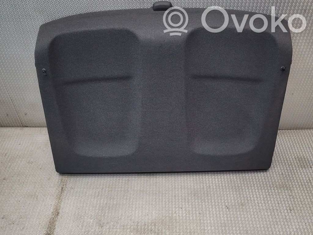 Volvo XC40 Hattuhylly 