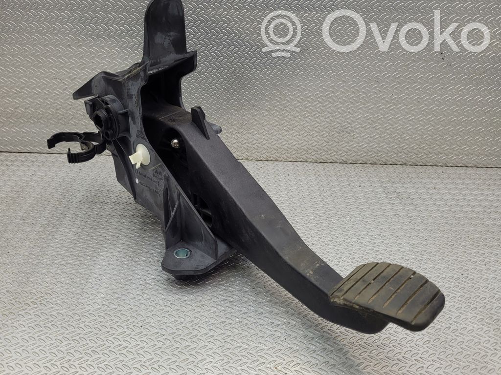 Dacia Duster Pedal de embrague 