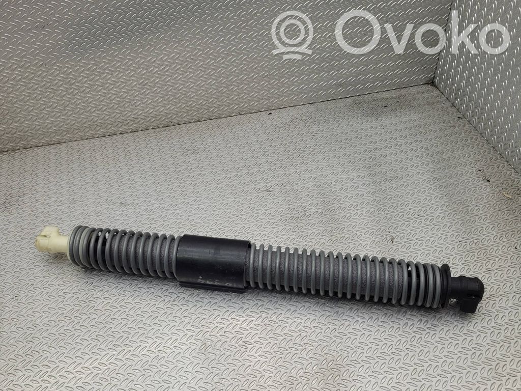 BMW 5 G30 G31 G38 Tailgate/trunk strut/damper 