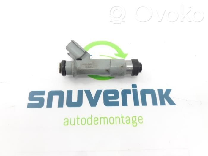 Peugeot 108 Inyector de combustible 