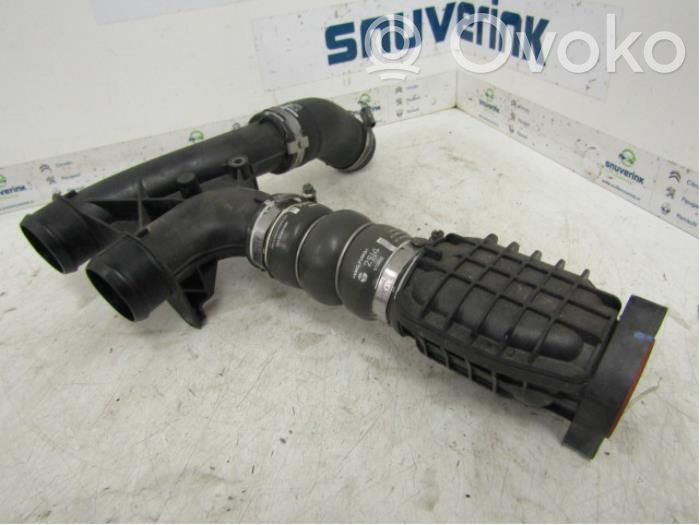Peugeot 2008 I Air intake hose/pipe 