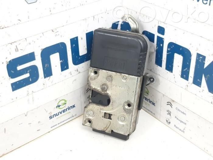 Peugeot 807 Front door lock 