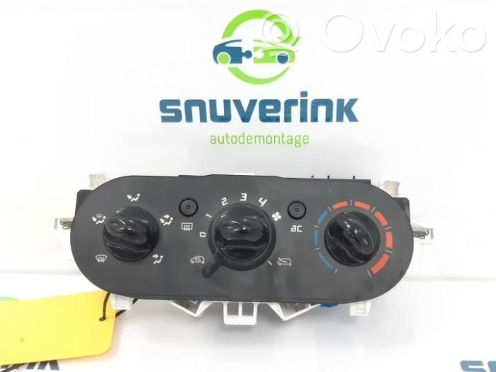 Renault Twingo II Climate control unit 