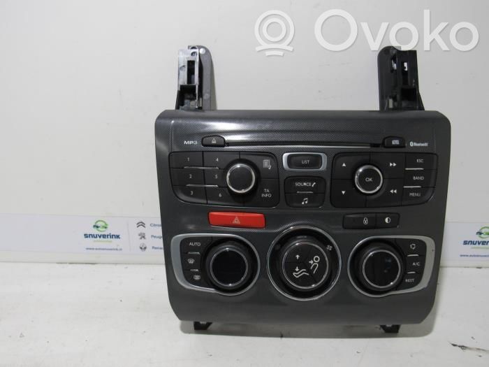 Citroen C4 II Unidad central de control multimedia 