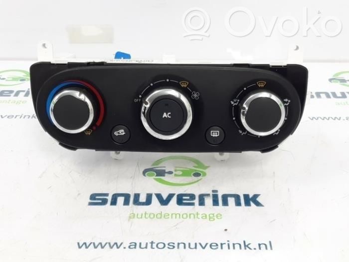 Renault Clio IV Unité de contrôle climatique 