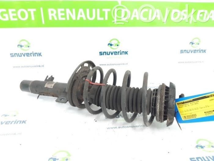 Peugeot 208 I Front shock absorber/damper 