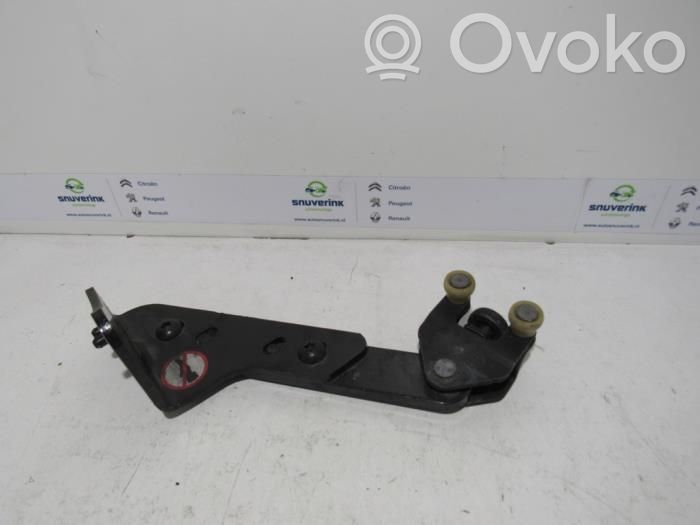 Peugeot Expert Sliding door lower roller guide/hinge 
