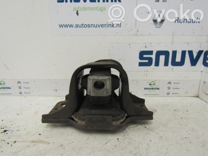 Renault Megane II Engine mount bracket 