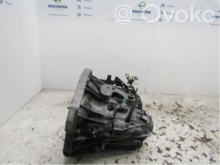 Renault Espace IV Manual 5 speed gearbox 