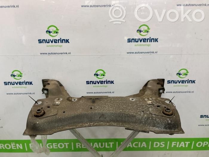 Renault Clio III Front subframe 